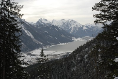 Mit Schneeschuhen von Maurach am Achensee zur Erfurter Hütte im Rofan