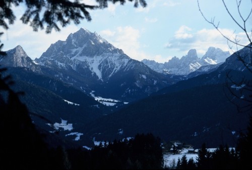 Blick vom Bauernhof Haspinger auf Dürrenstein (2839 m) und Monte Cristallo 