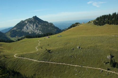 Blick auf den Schweinsberg von der Zahnradbahn zum Wendelstein aus