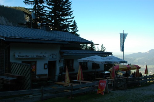 Mitterfeldhaus (1200 m)