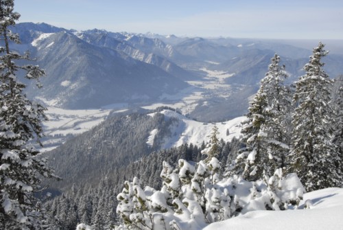 Schneeschuhtour von Osterhofen (791 m) zum Wendelsteinhaus (1740 m)