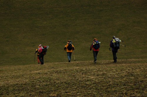 Chiemgau: Mit dem Club Mountains und mit den Schneeschuhen auf den Spitzstein