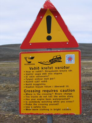 Fahrt ber die Hochebene von Norden nach Sden mitten durch Island (Sprengisandur), zwischen Hofsjkull und Vatnajkull.