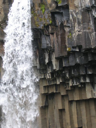 Der Svartifoss im Nationalpark Skaftafell