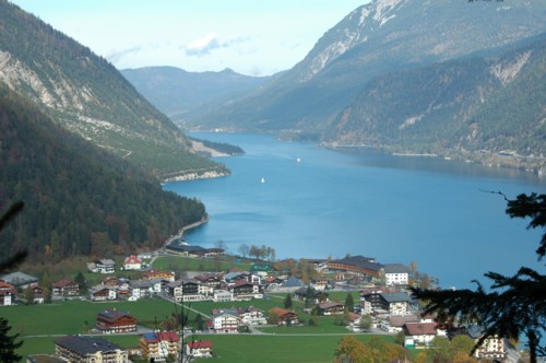 Blick auf den Achensee vom Weg zum Zwölferkopf aus gesehen
