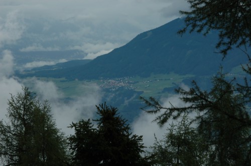 Auf dem Weg von der Kaserstatt-Alm zur Galtalm mit Blick nach Nord-Osten in das Stubaital.